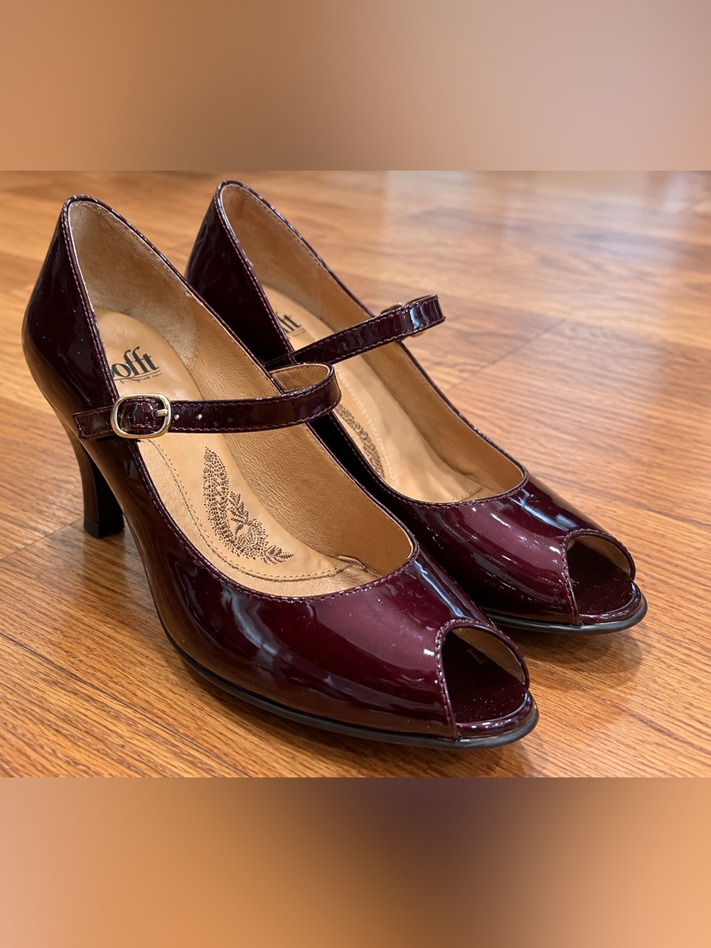 Sofft Women's Burgundy Patent Mary Jane Peep-Toe Pumps 7.5